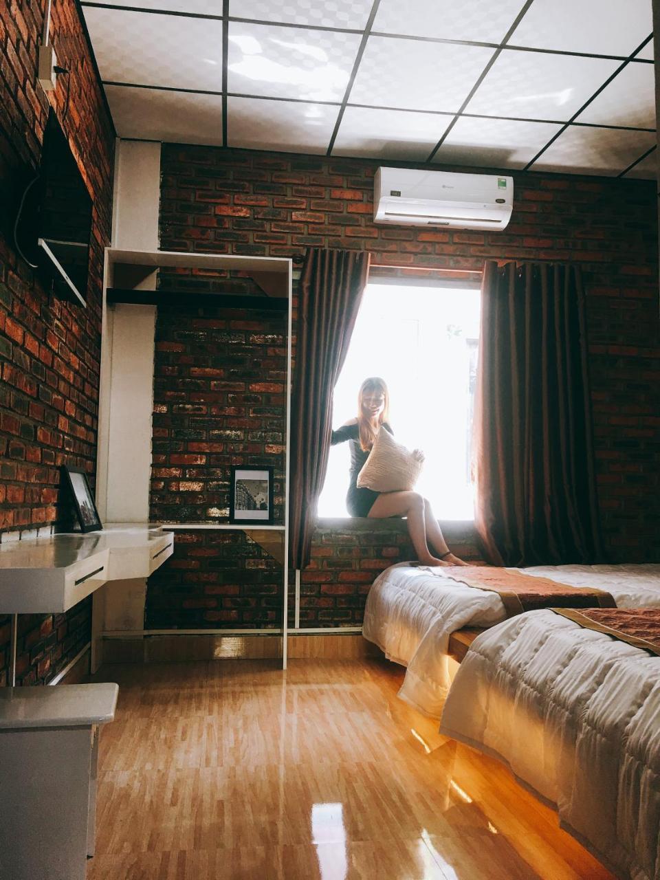 Sunshine Hostel Hue Esterno foto