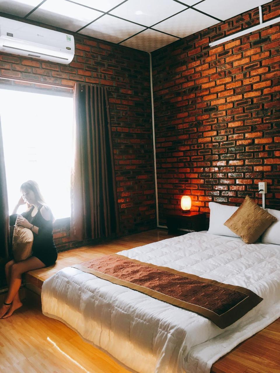 Sunshine Hostel Hue Esterno foto